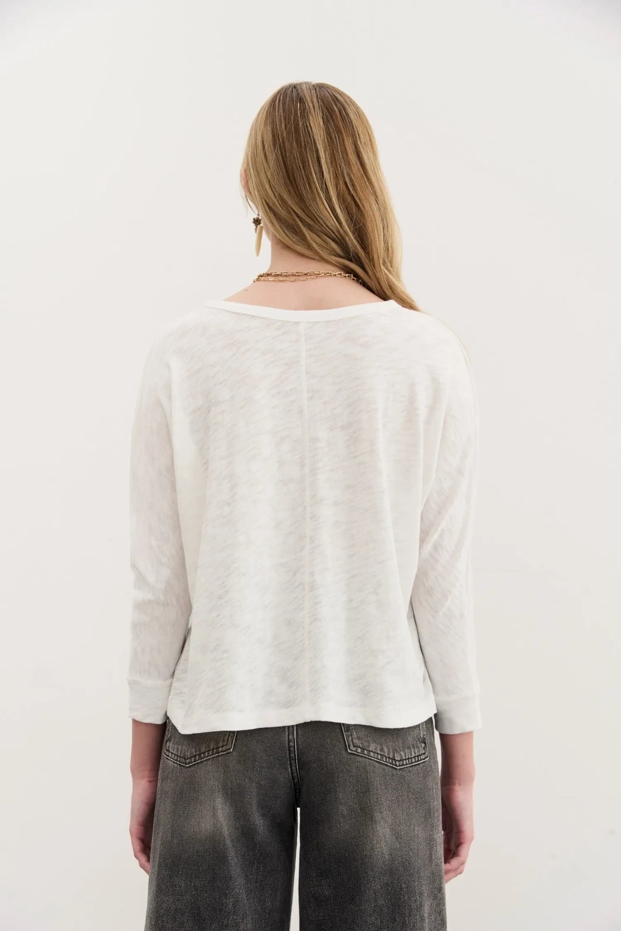 REMERA VALE ANCHA
