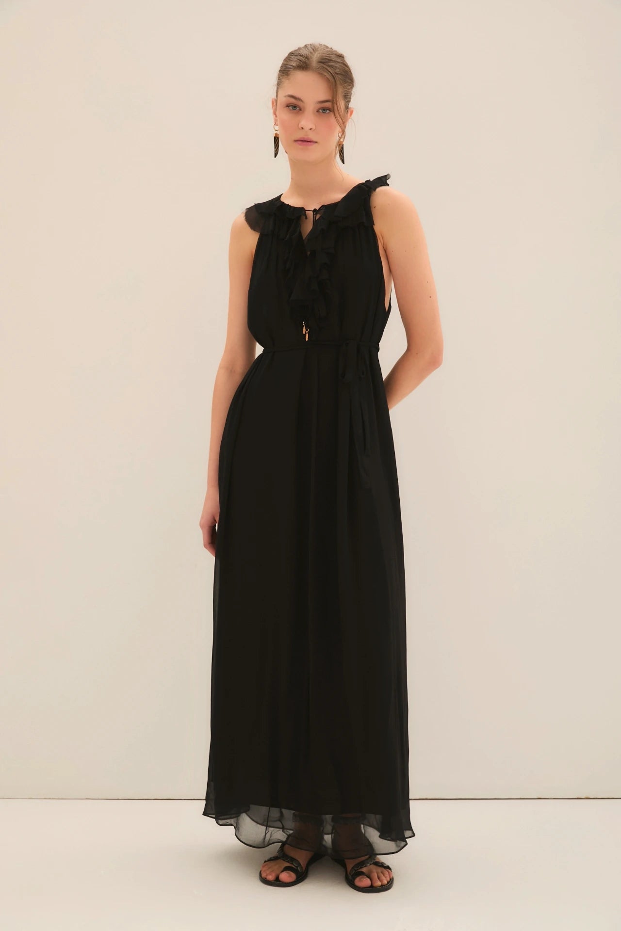 VESTIDO ROMANCE FRILLS