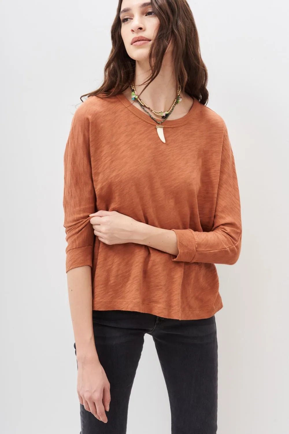 REMERA VALE ANCHA