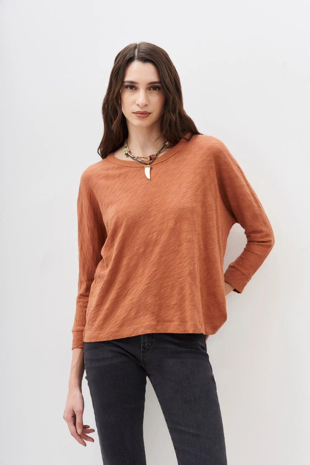 REMERA VALE ANCHA