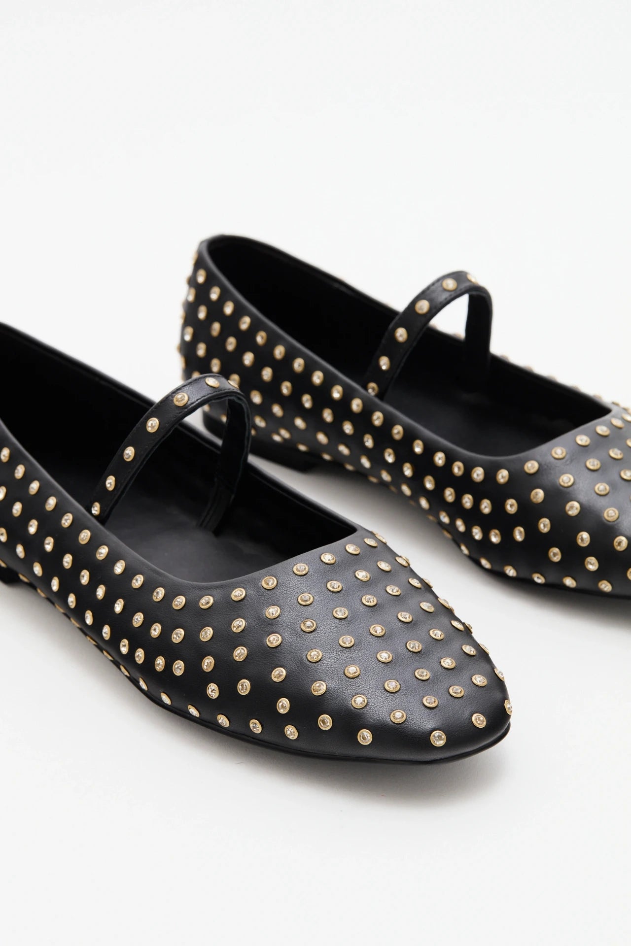 BALERINA STUDS