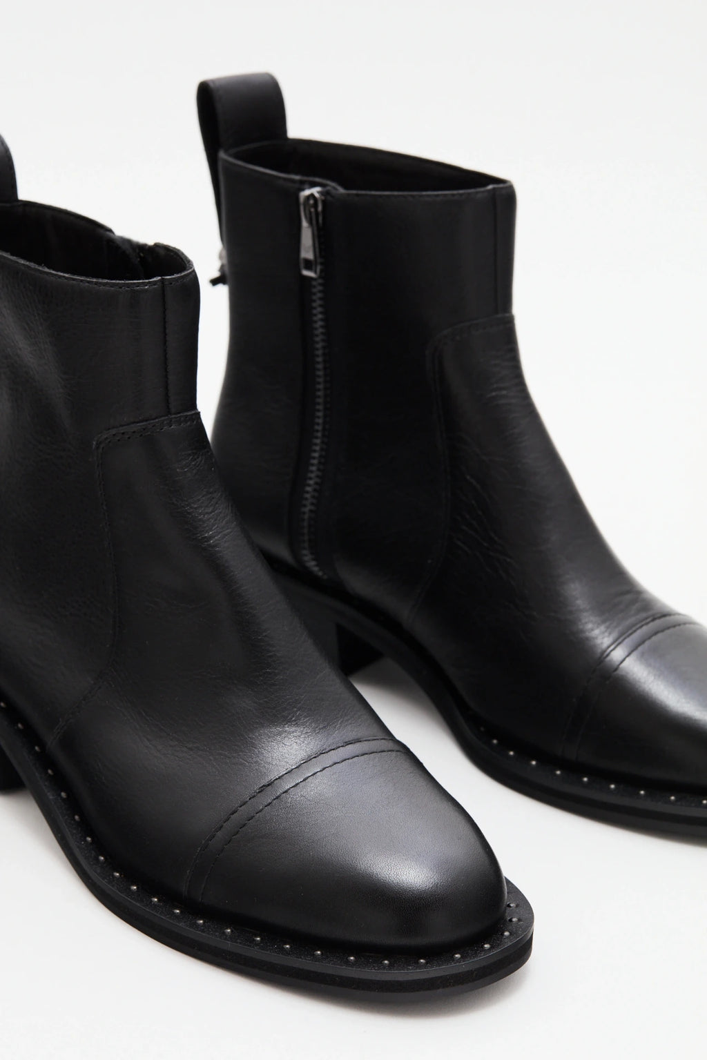 BOTA OLIEN