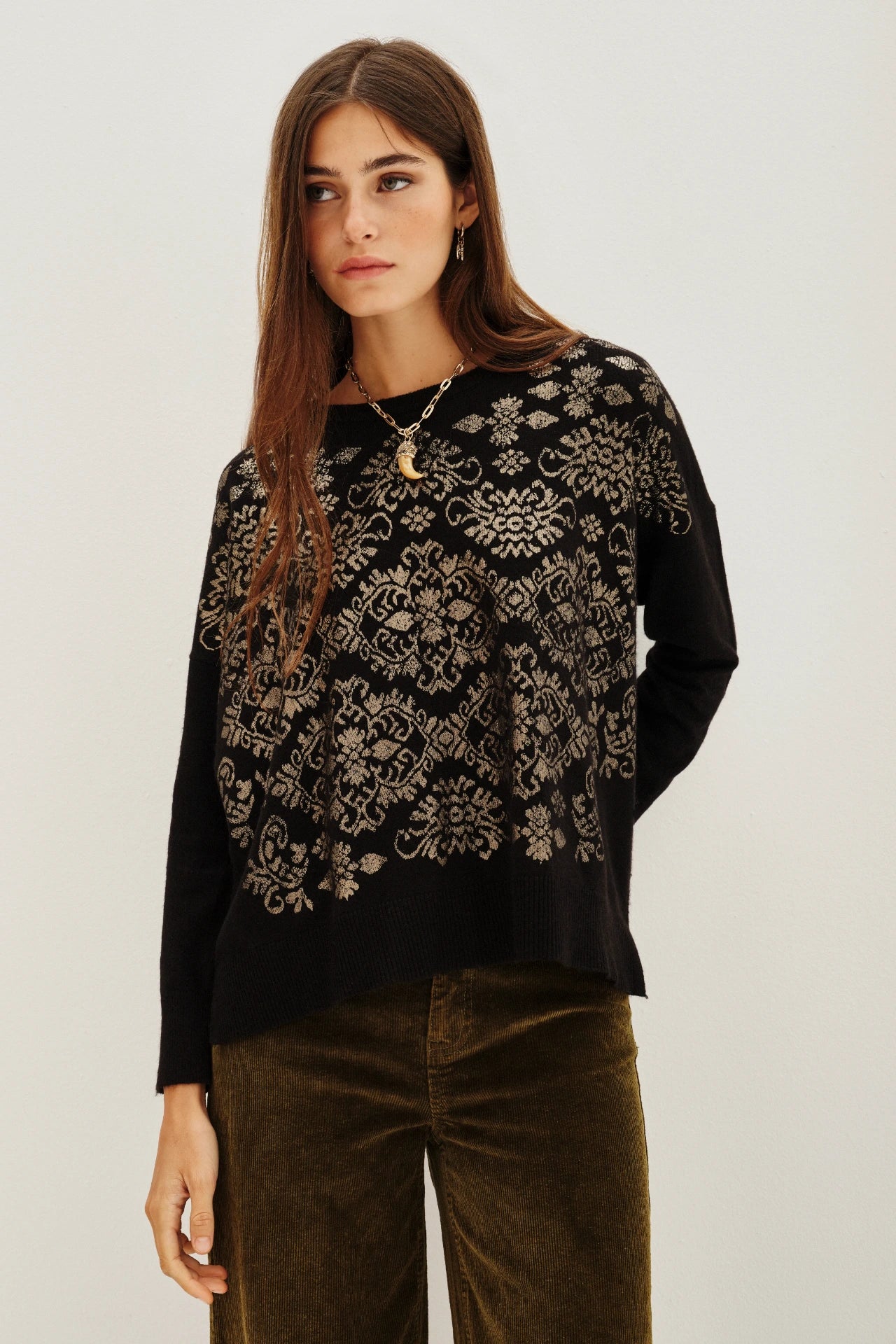 SWEATER BRIK NEW