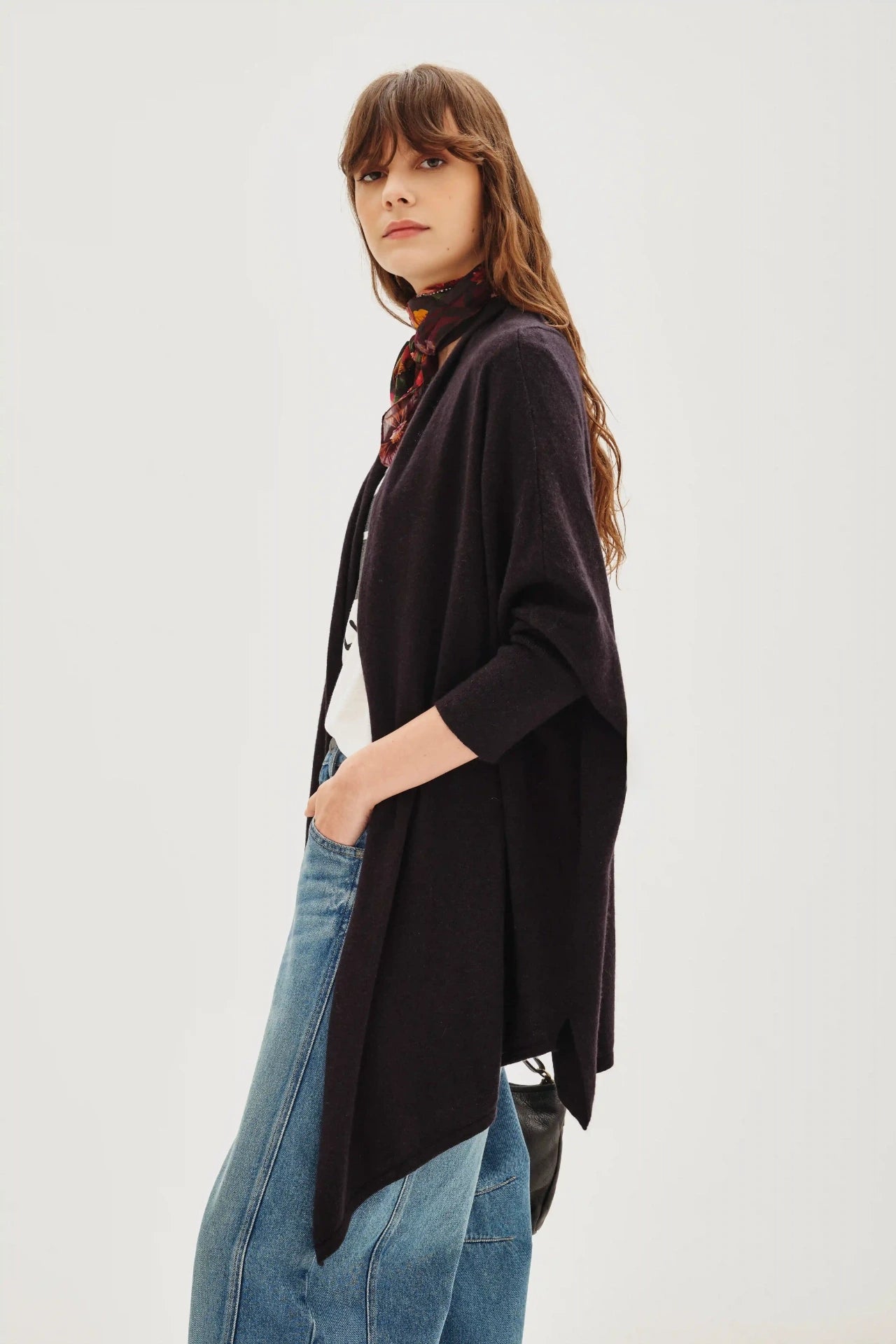 CARDIGAN THROW