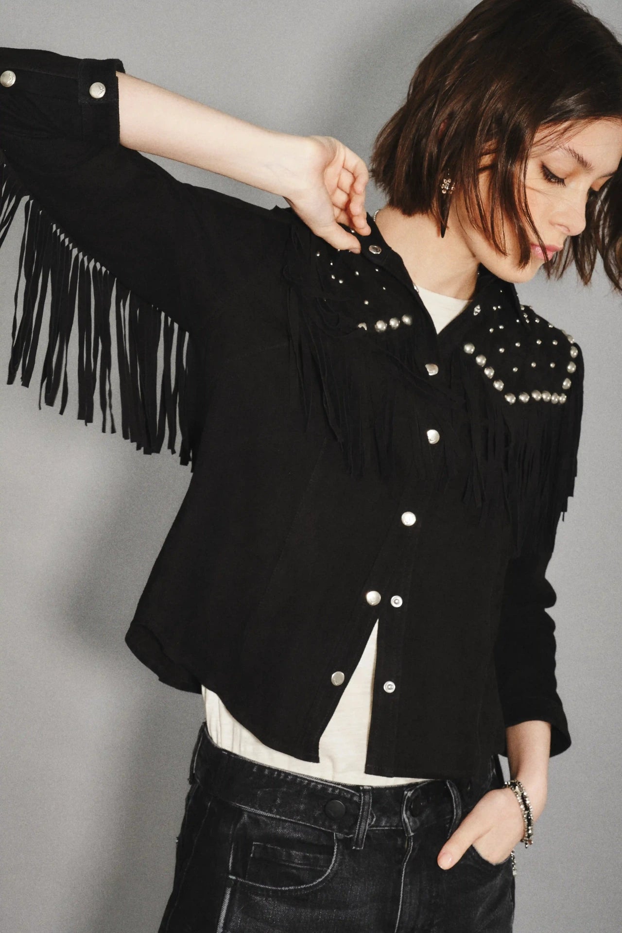 CAMISA BELLOTA STUDS CUERO
