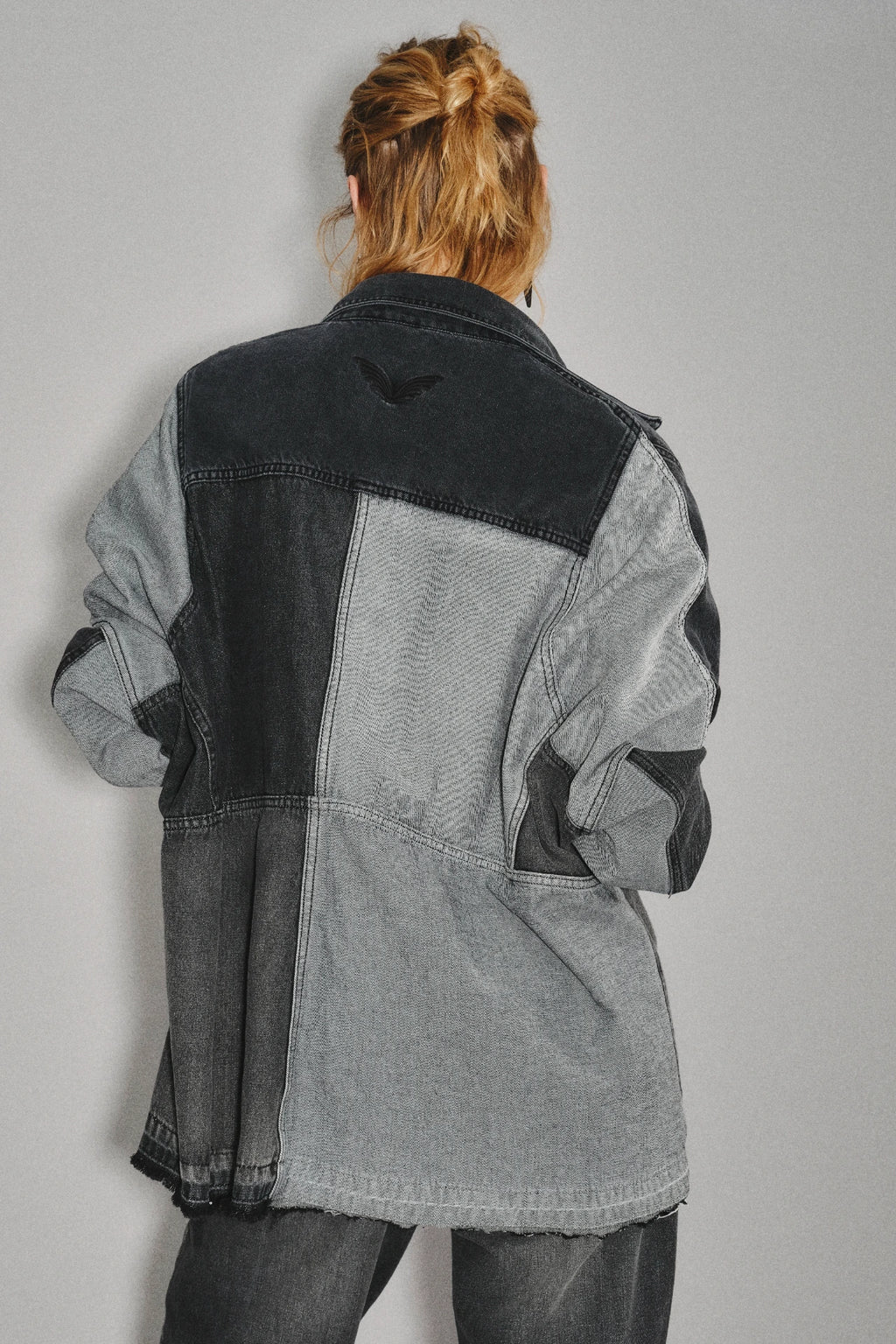 CAMPERA PATCH BLACK