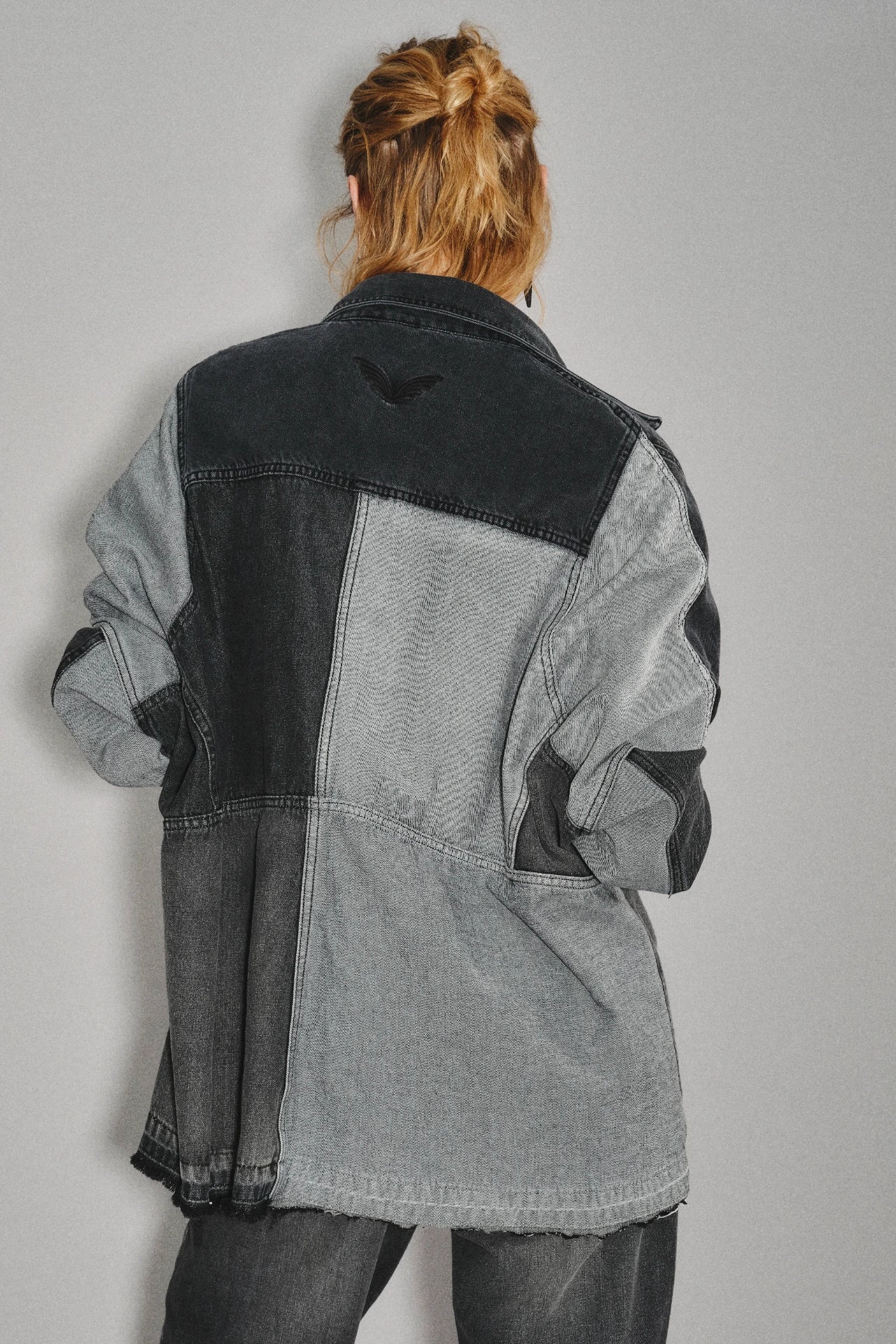 CAMPERA PATCH BLACK