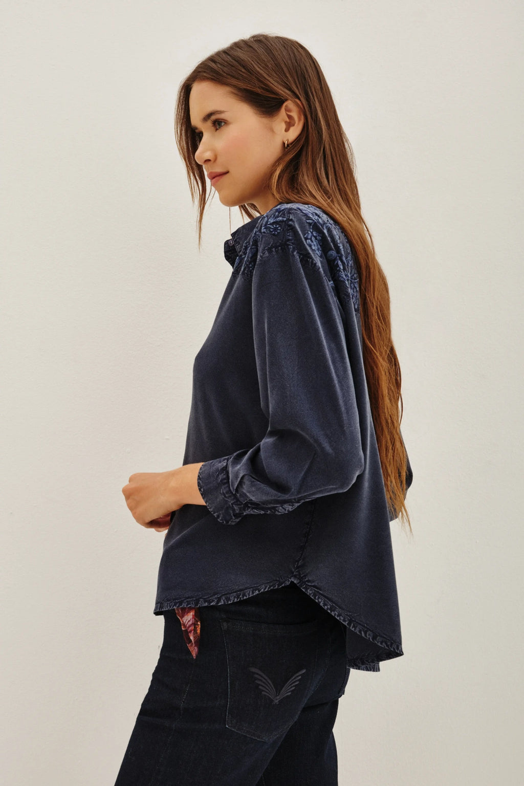 CAMISA WIDE TENCEL FLOWERS