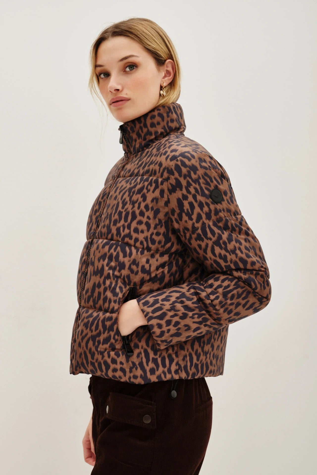 CAMPERA BHALI ANIMAL