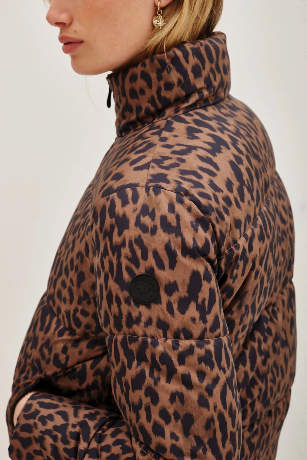 CAMPERA BHALI ANIMAL