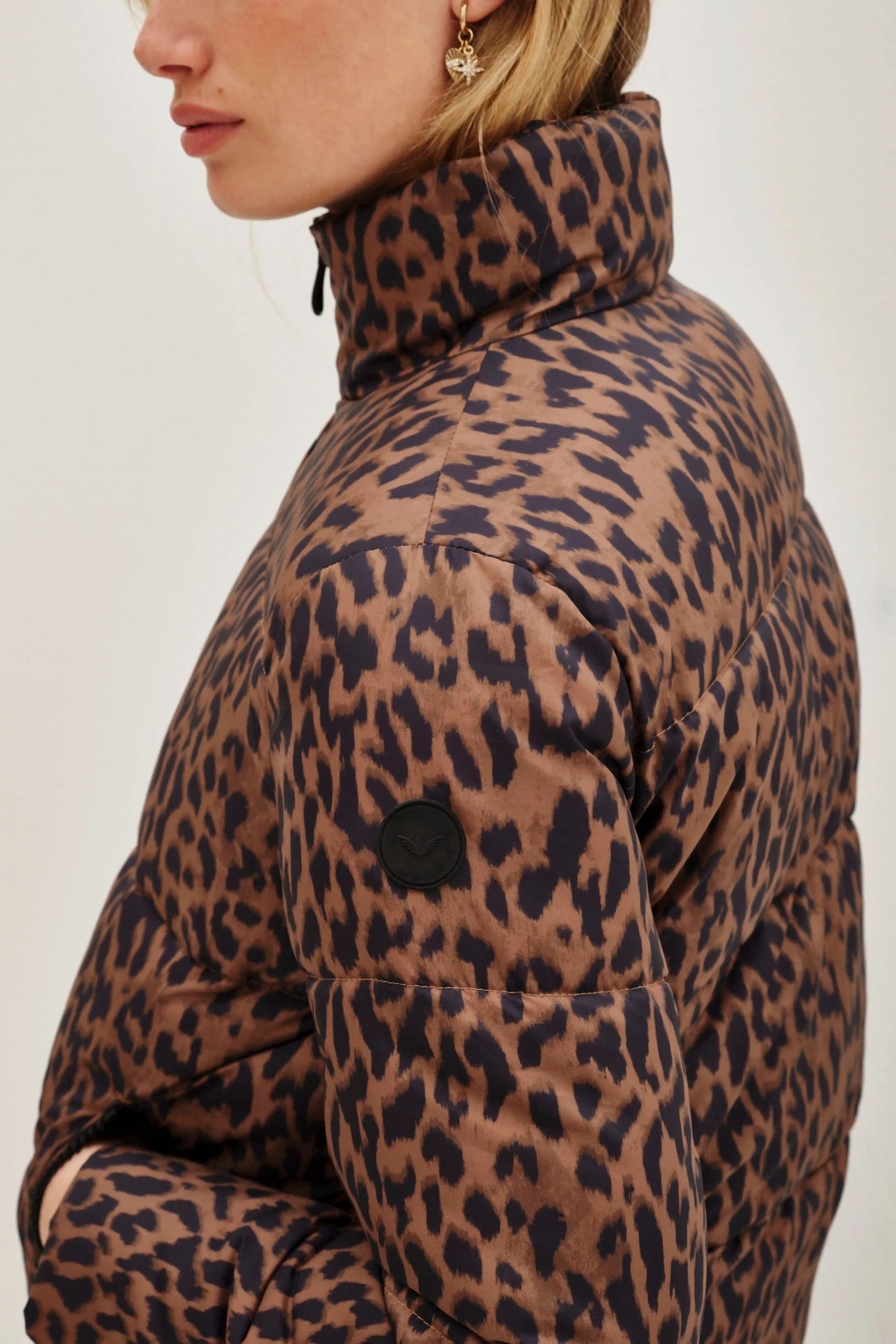 CAMPERA BHALI ANIMAL