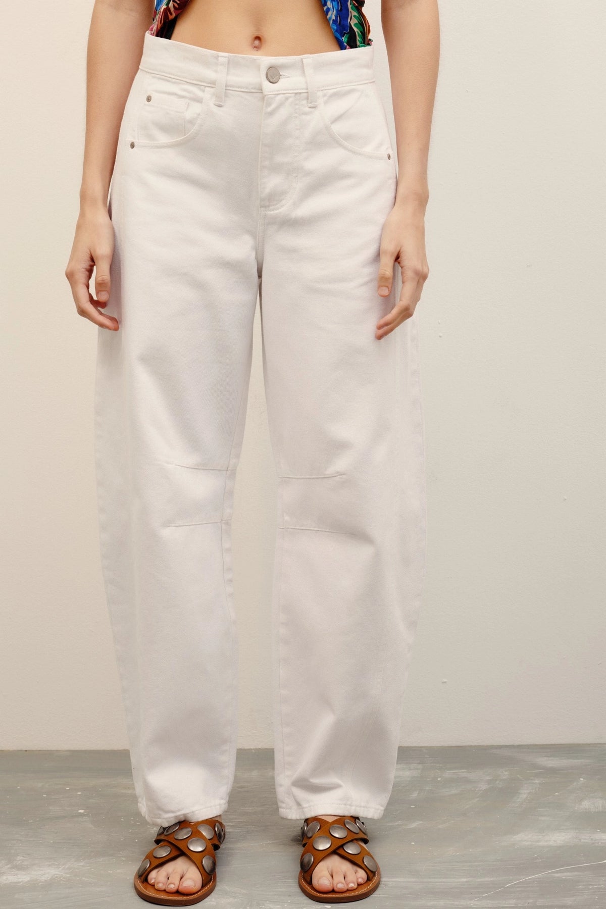 jean barrel white