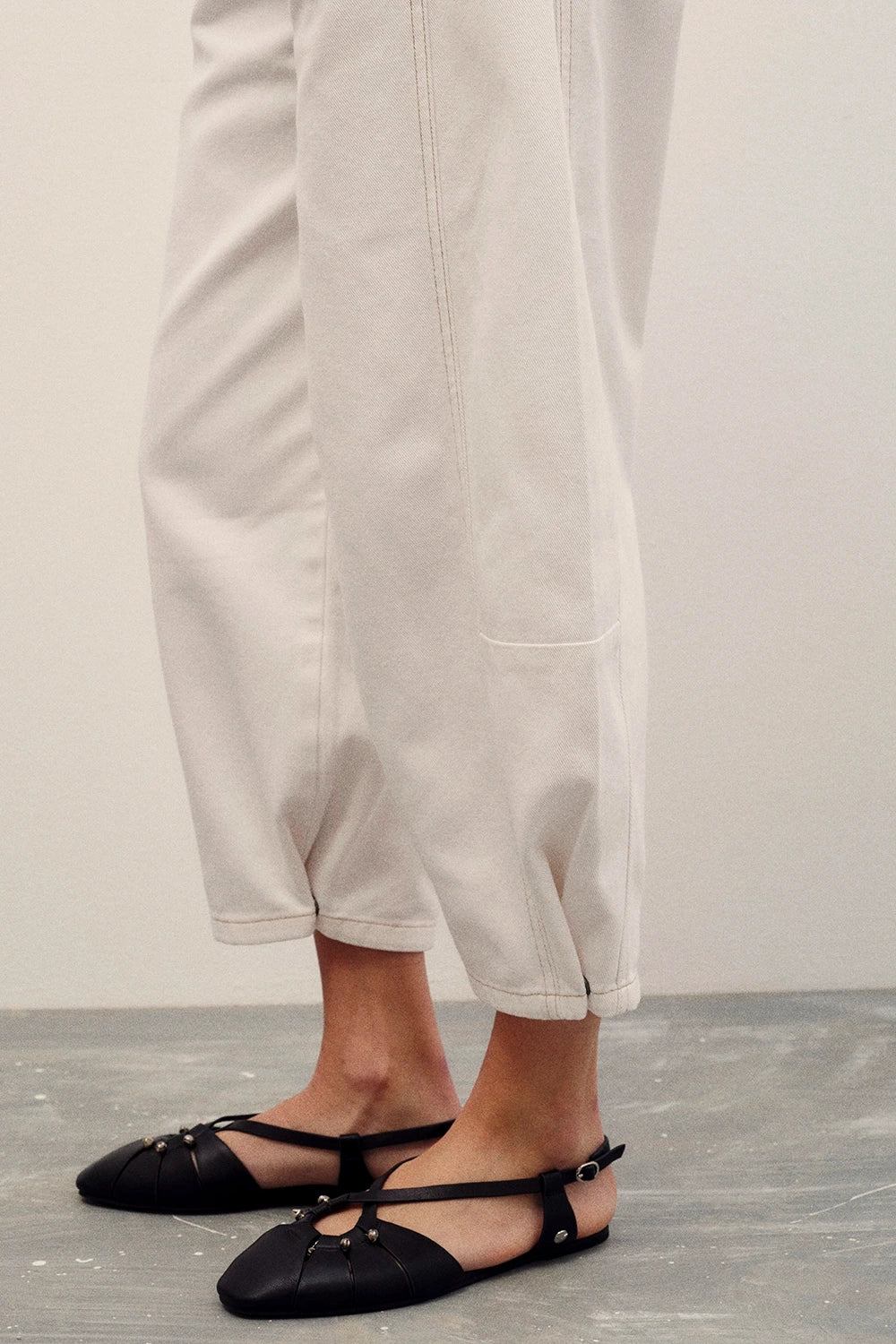 jean nomadik sand white