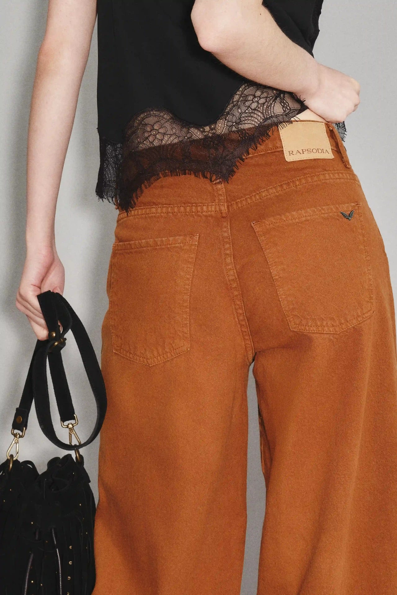 JEAN OXFORD CAMEL