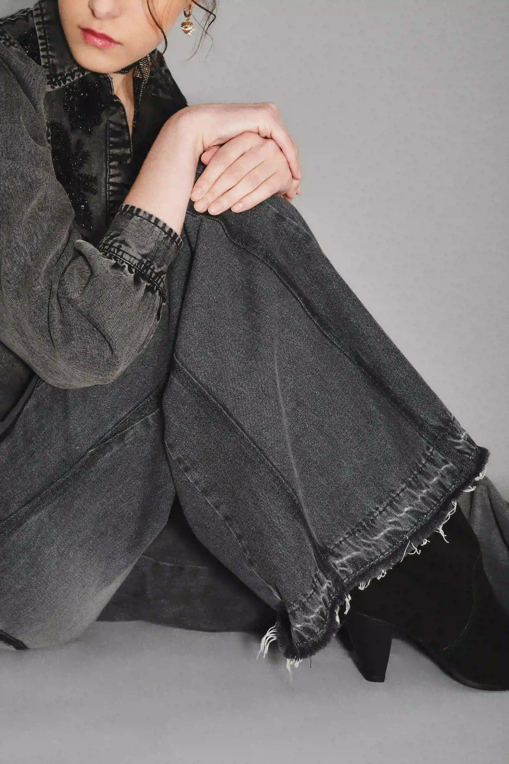 JEAN OXFORD PATCH REED BLACK