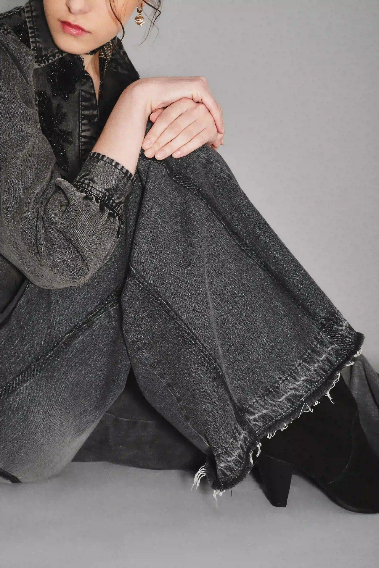 JEAN OXFORD PATCH REED BLACK