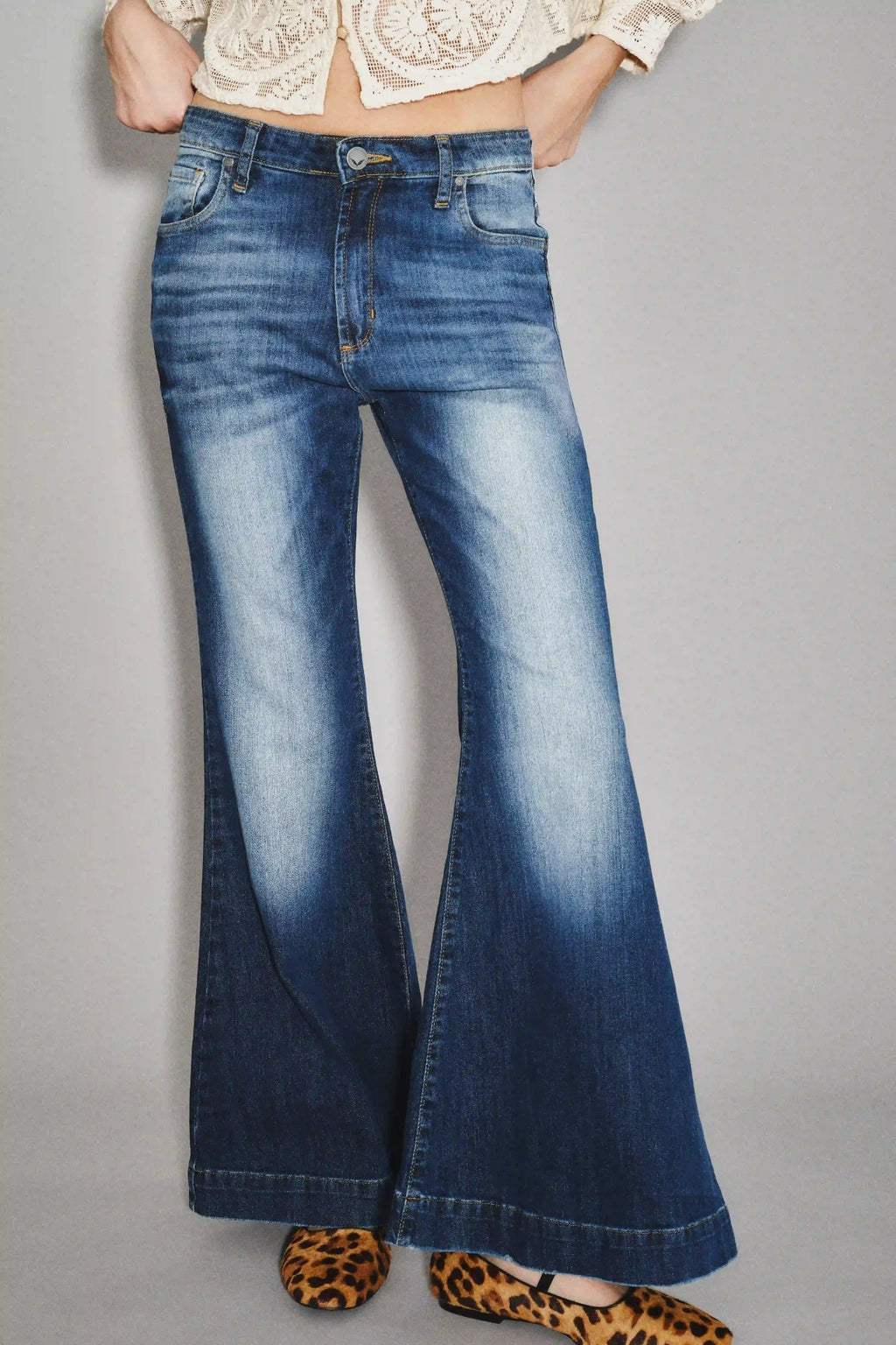 JEAN SEVENTIES FLOWER