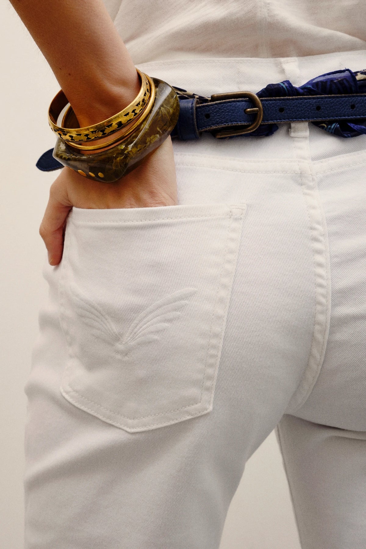 jean tailor white