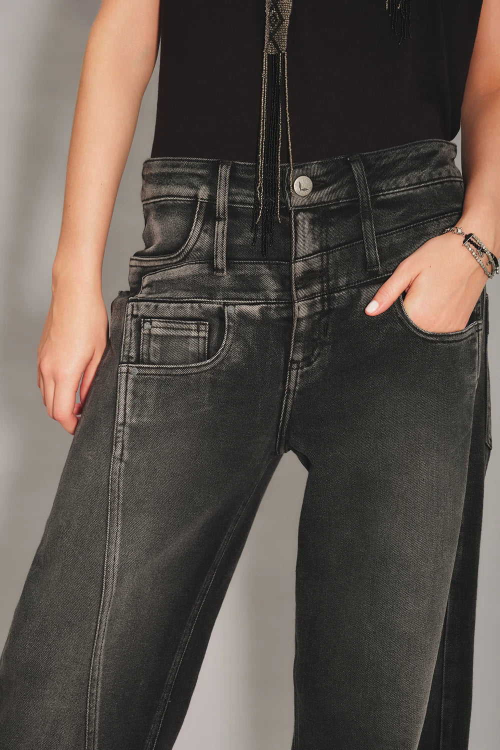 JEAN TOMBOY BLACK