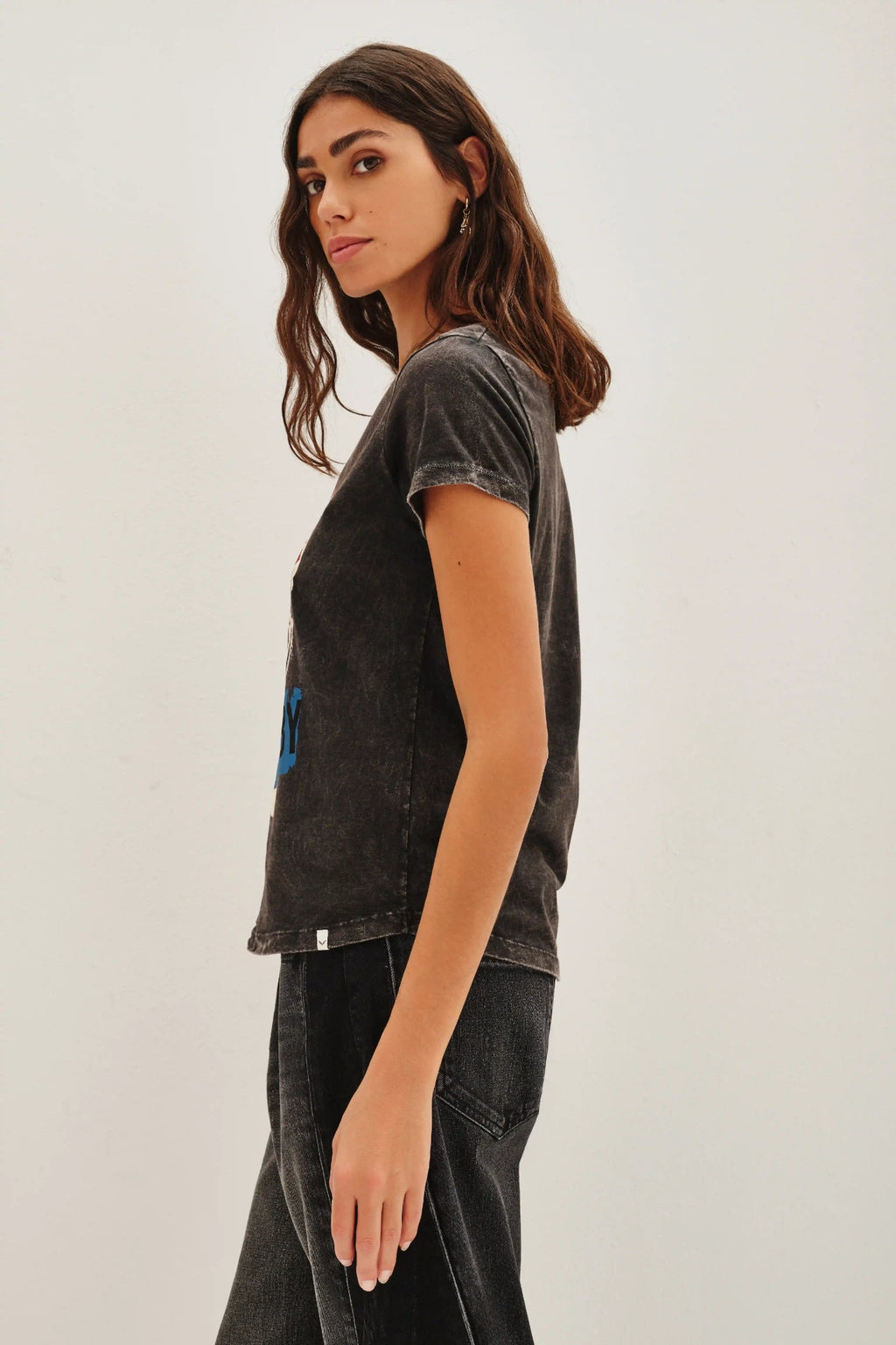 REMERA ELECTRIC YOUTH