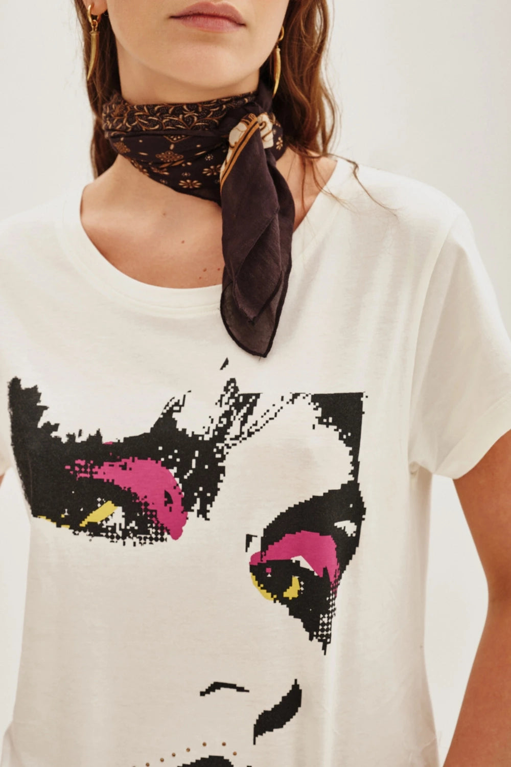 REMERA FACES