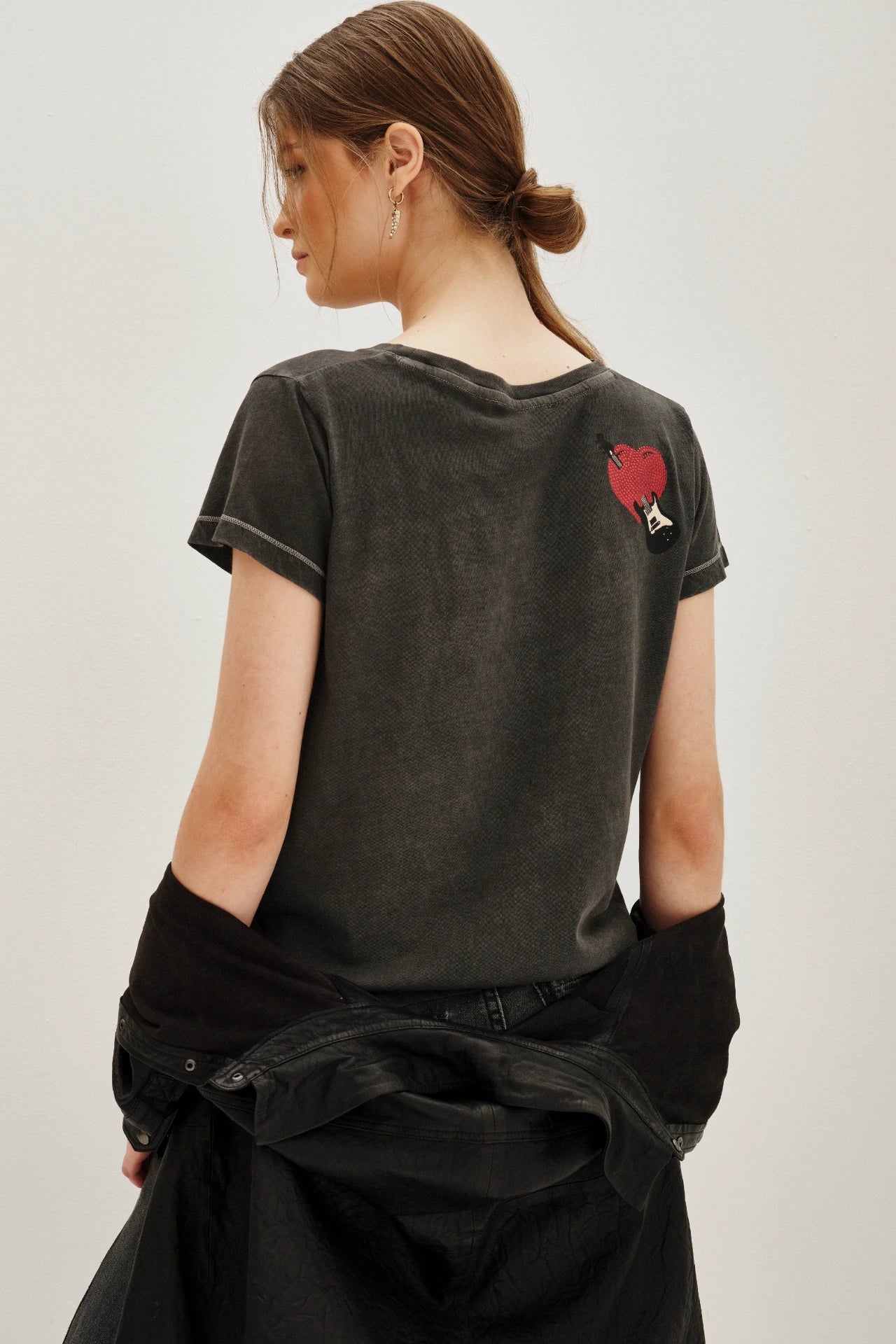 REMERA HEARTBREAKER