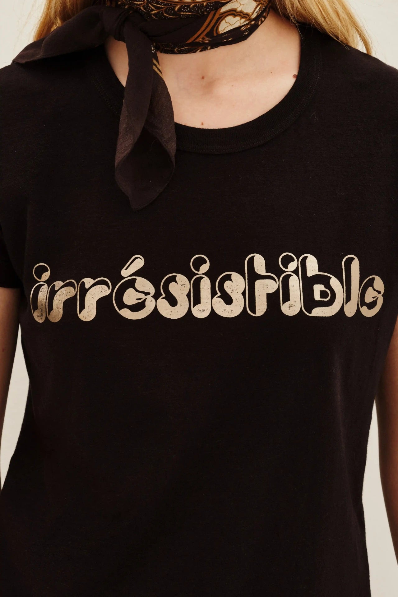 REMERA IRRESISTIBLE