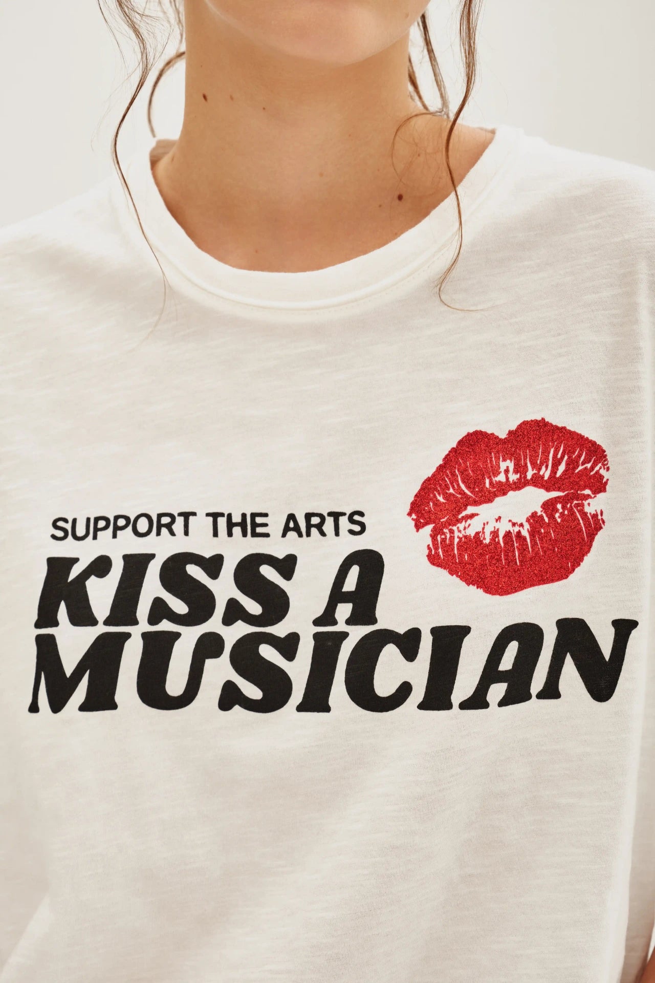 REMERA KISS A MUSICIAN