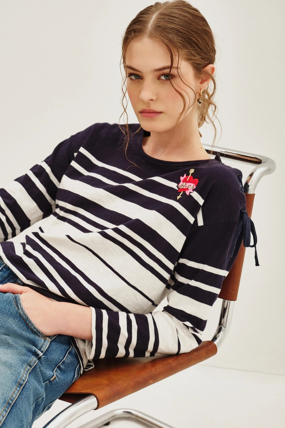 REMERA LINE PATCH