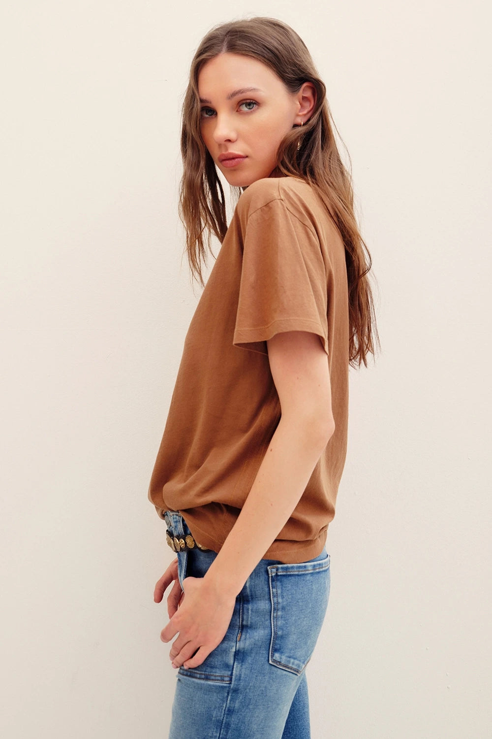 remera luna necklace