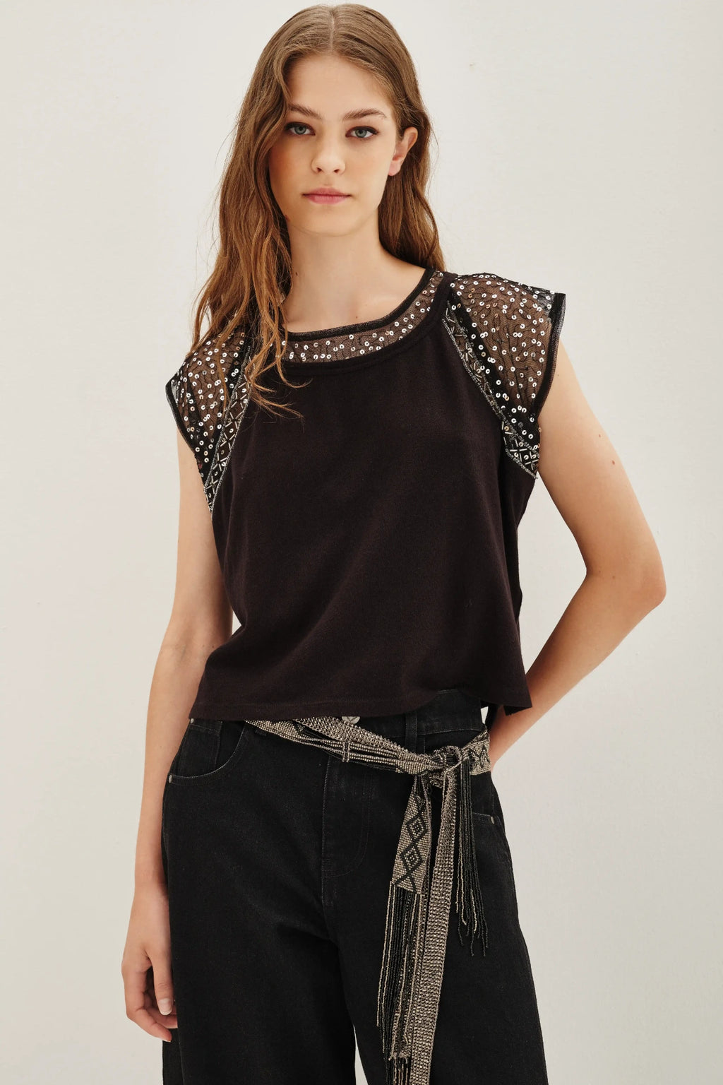 REMERA MINIMAL SEQUINS