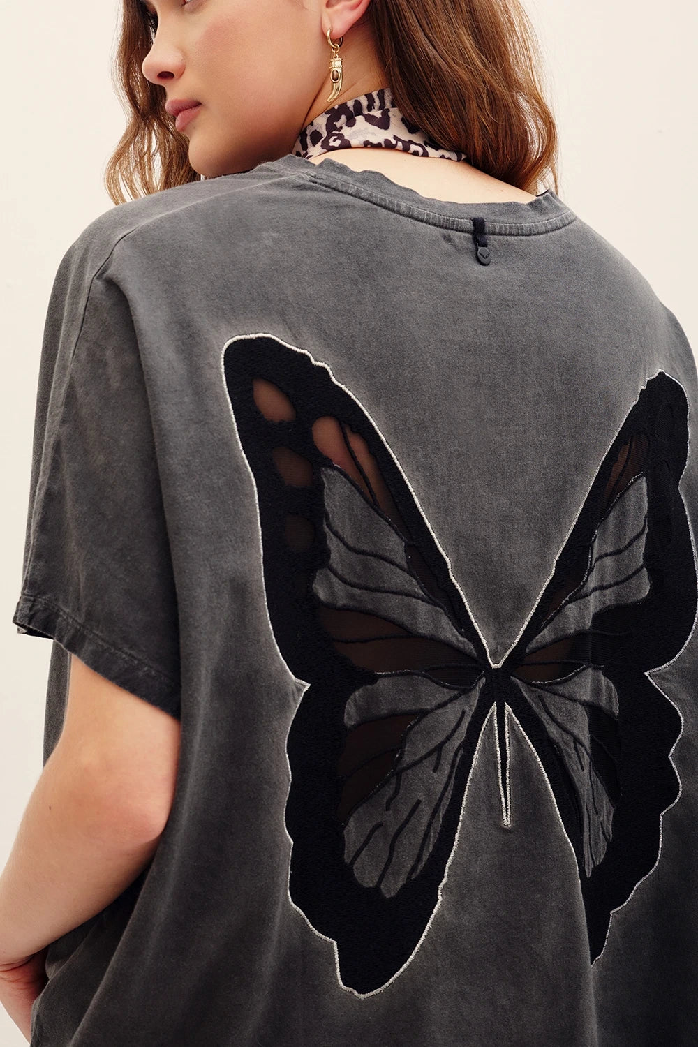 remera papillon