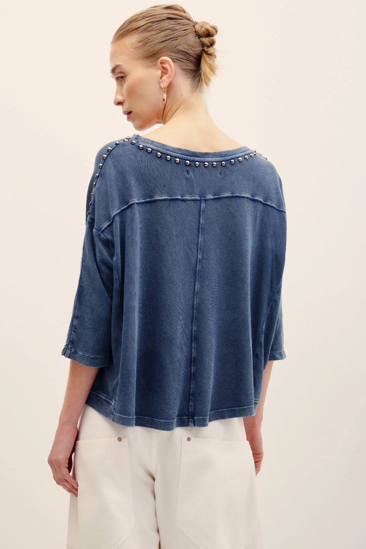remera studs