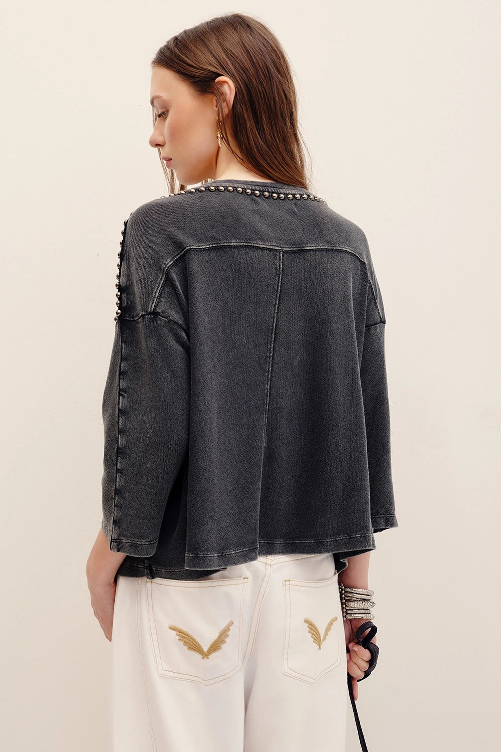 remera studs