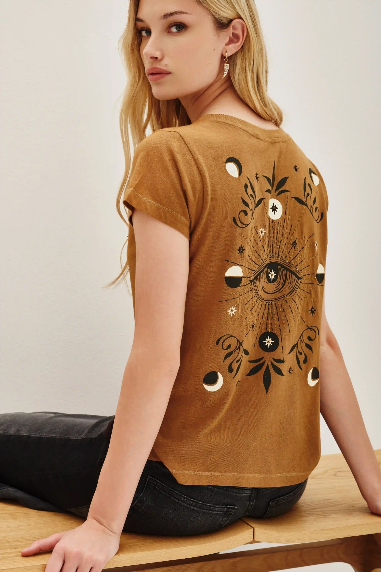 REMERA THIRD EYE