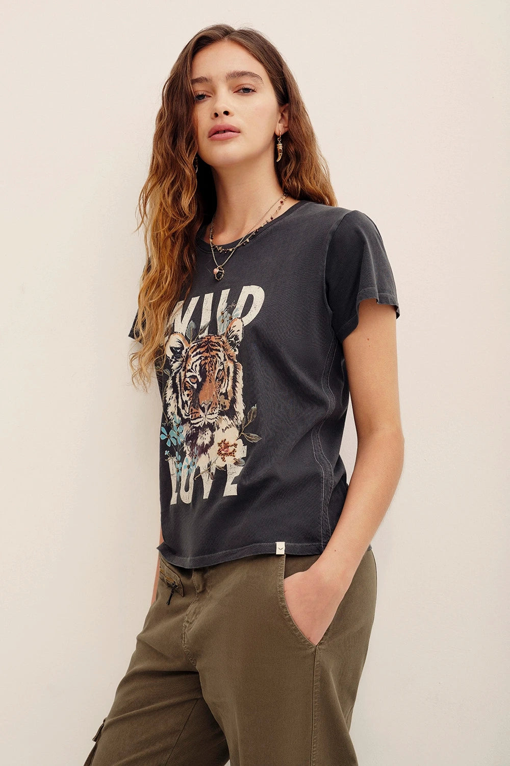 remera tiger moon