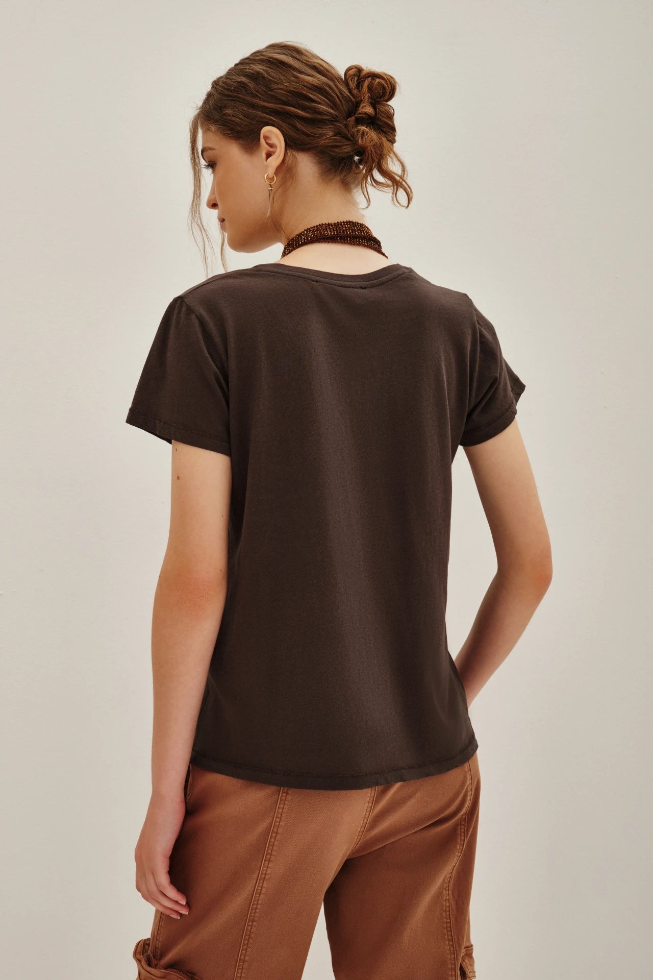 REMERA MUDRA HANDS