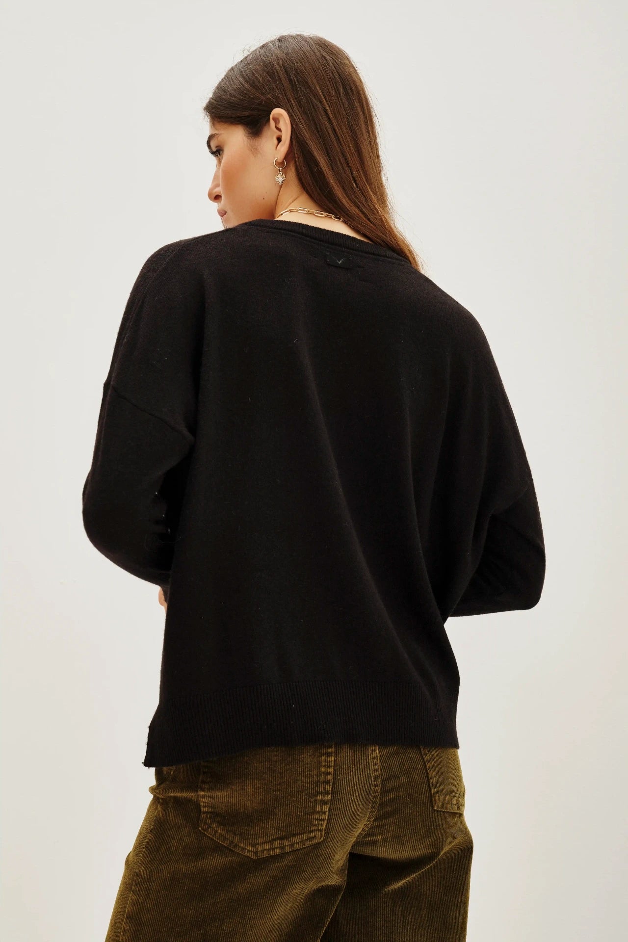 SWEATER BRIK NEW