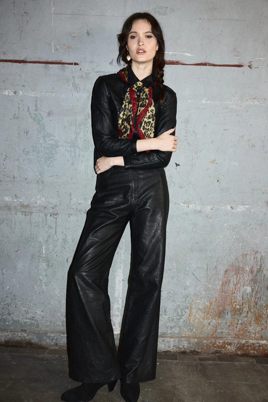 PANTALON OXFORD CUERO